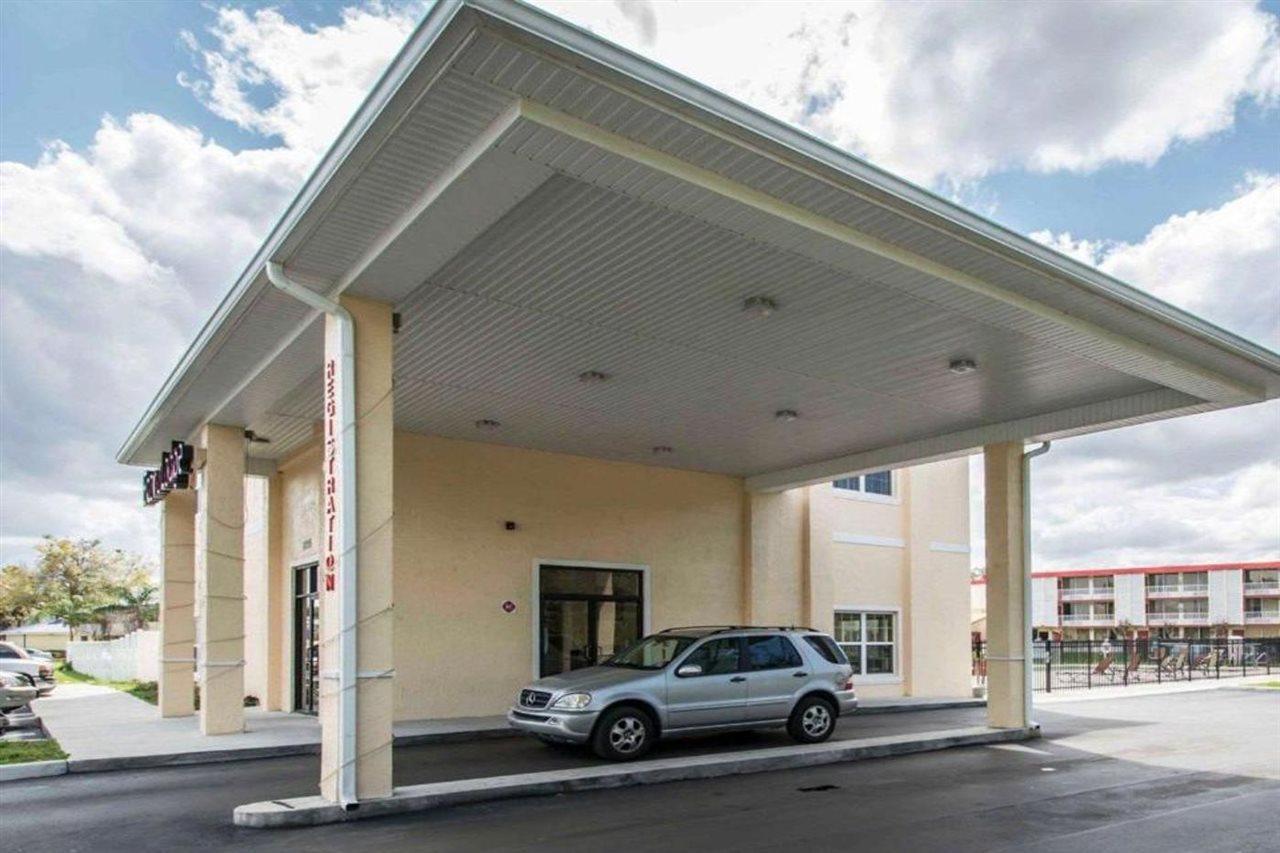 Quality Inn Celebration Exterior photo