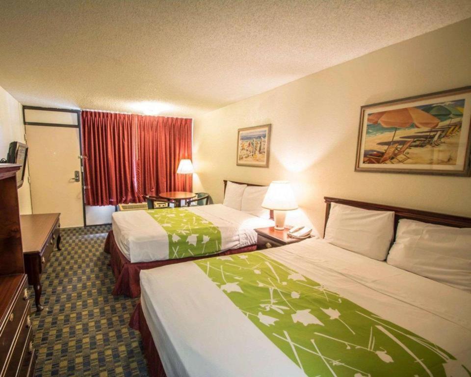 Quality Inn Celebration Exterior photo